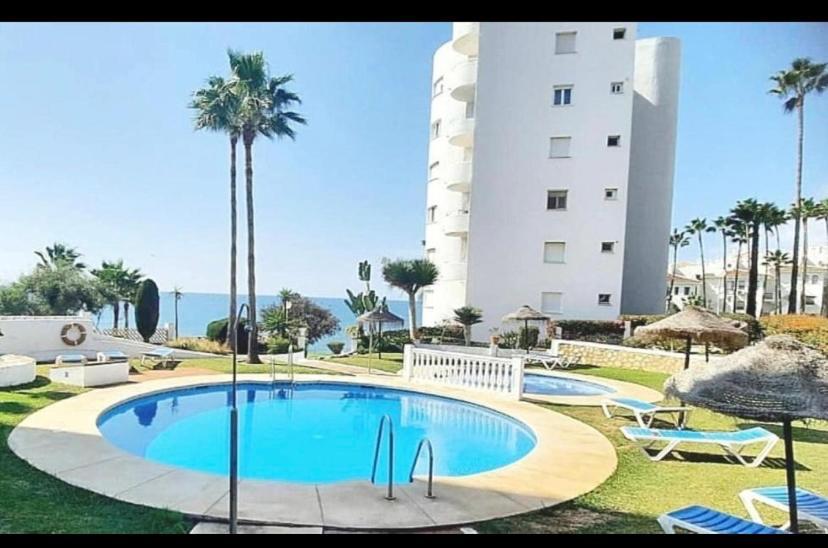 Apartamento Playa Algaida Sitio de Calahonda ภายนอก รูปภาพ